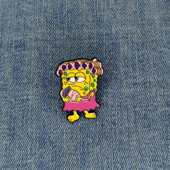 Cassãj Accessories - SPONGEBOB SQUAREPANTS | Motherly SpongeBob Pin